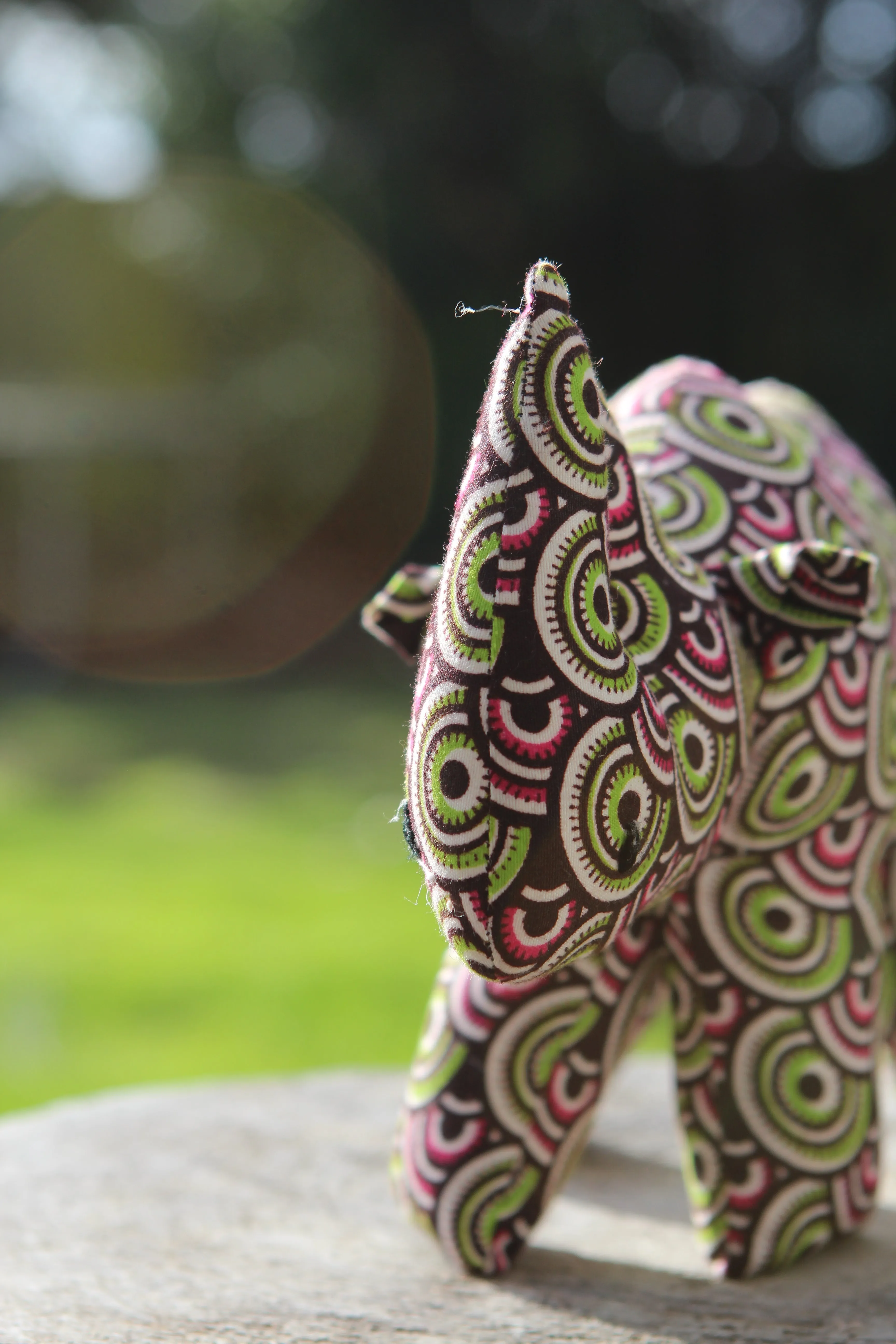 African Animal - Pink & Green Rhino