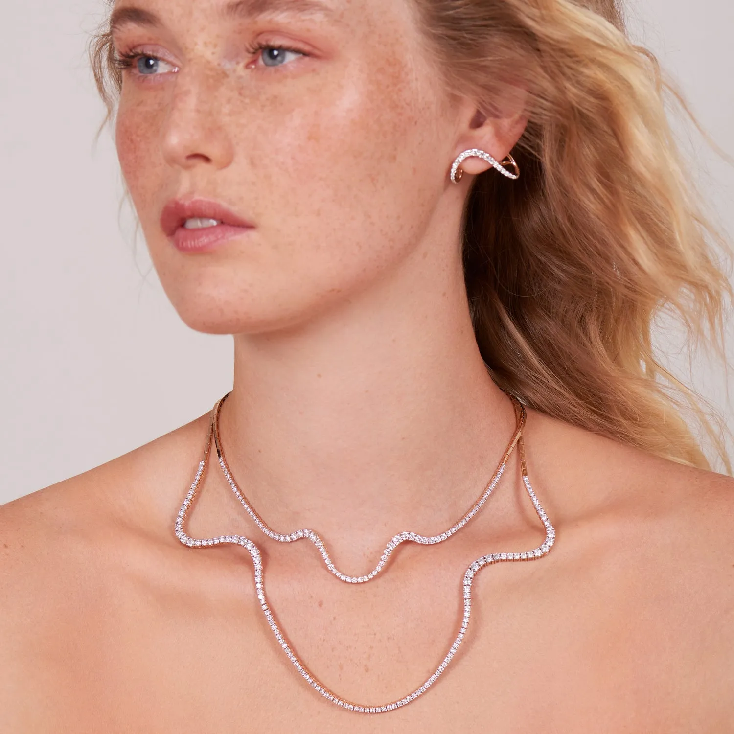 Aurora Necklace | Half diamond