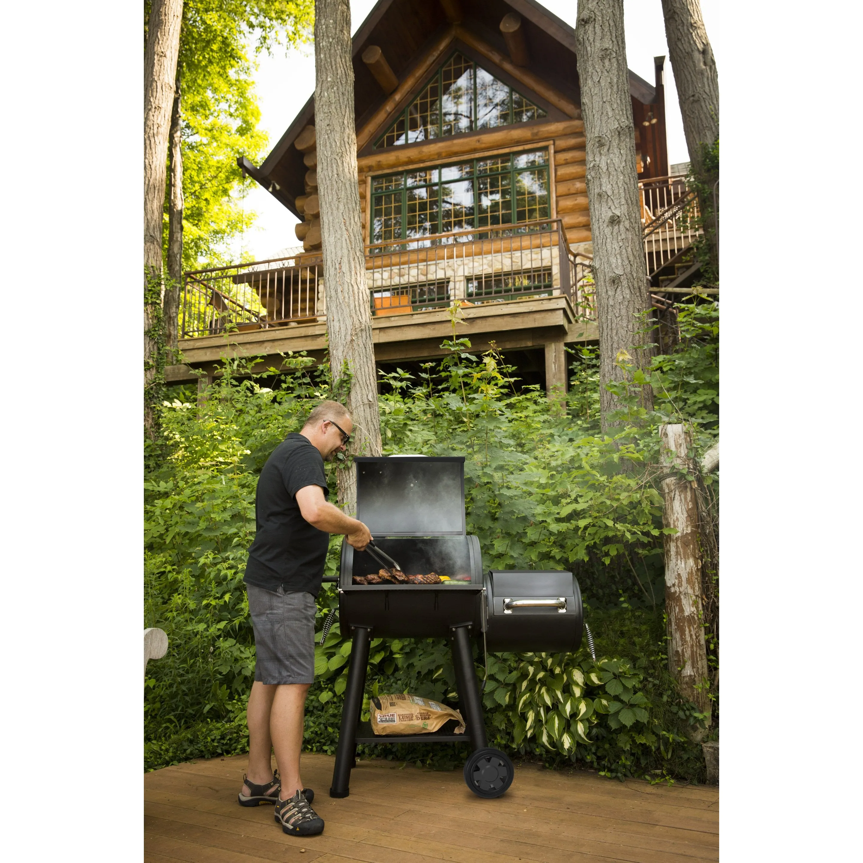 Broil King - Regal Charcoal Offset 400