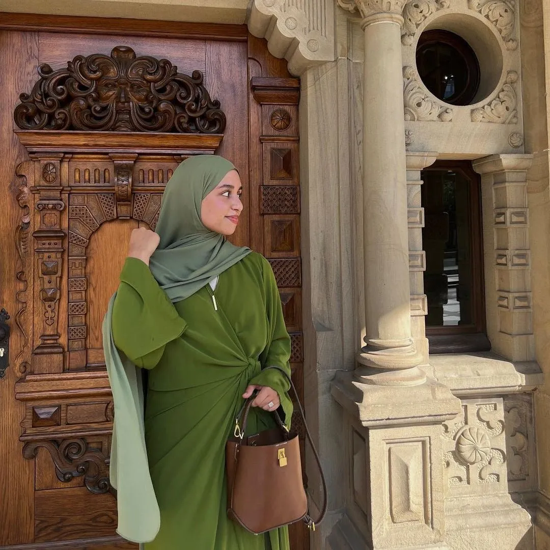 Elegant Solid Color Abaya (MOA078)