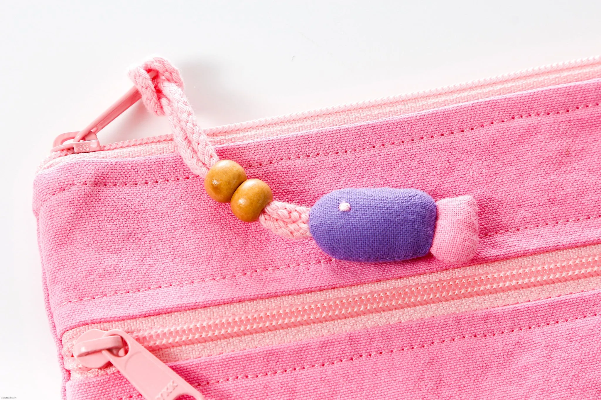 Hikosen Cara Cat Pouch