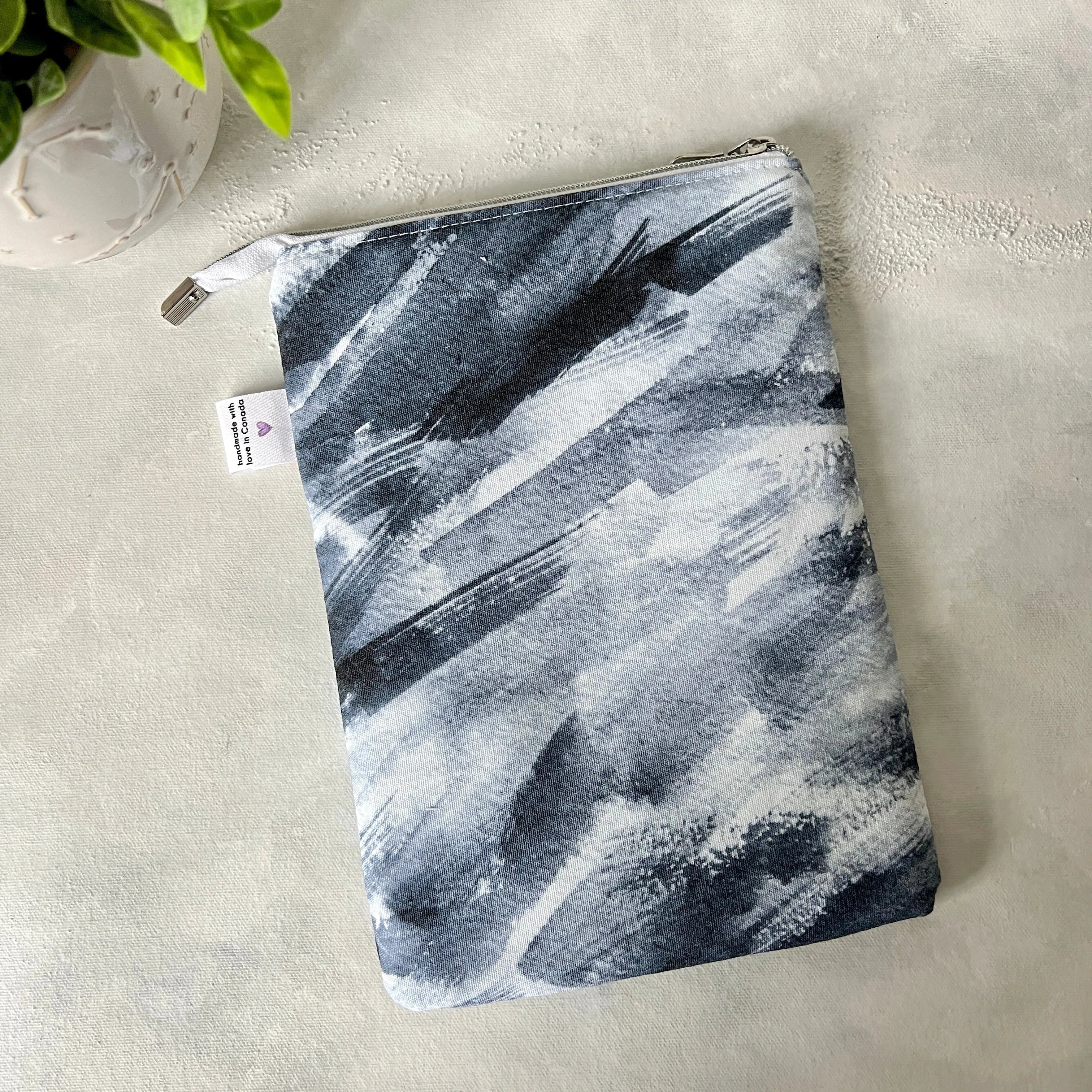 Navy Brush -  Zippered Book Sleeve