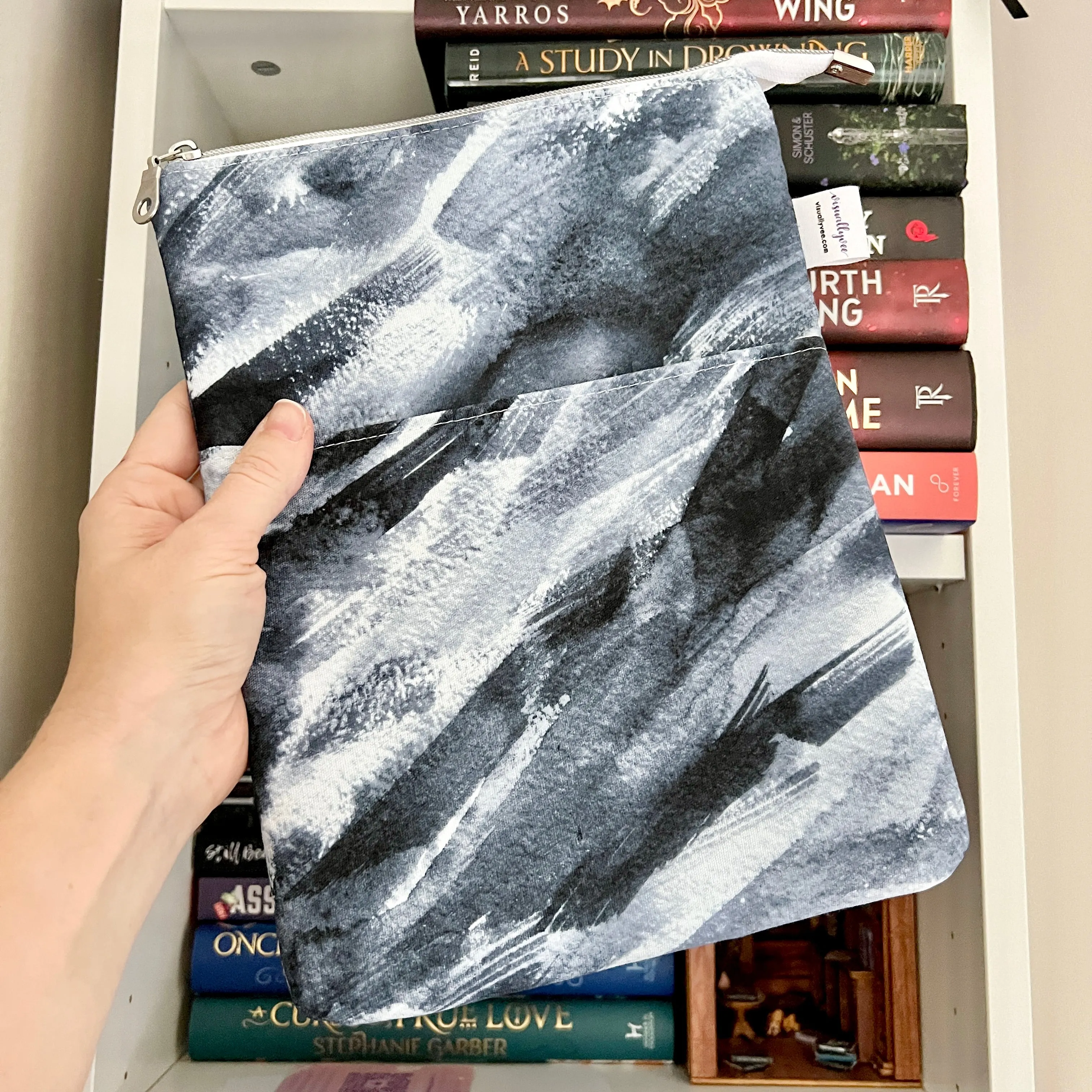 Navy Brush -  Zippered Book Sleeve