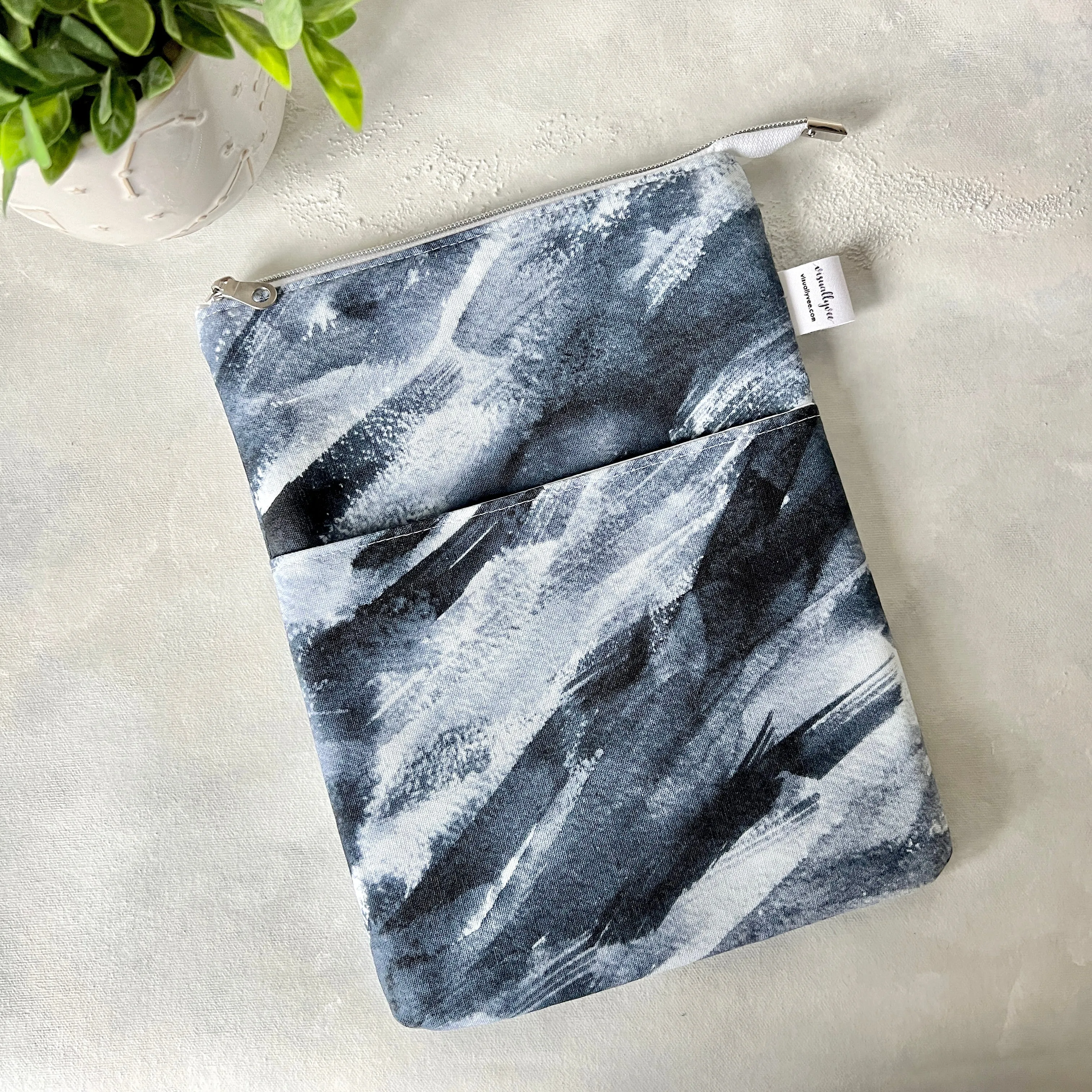 Navy Brush -  Zippered Book Sleeve
