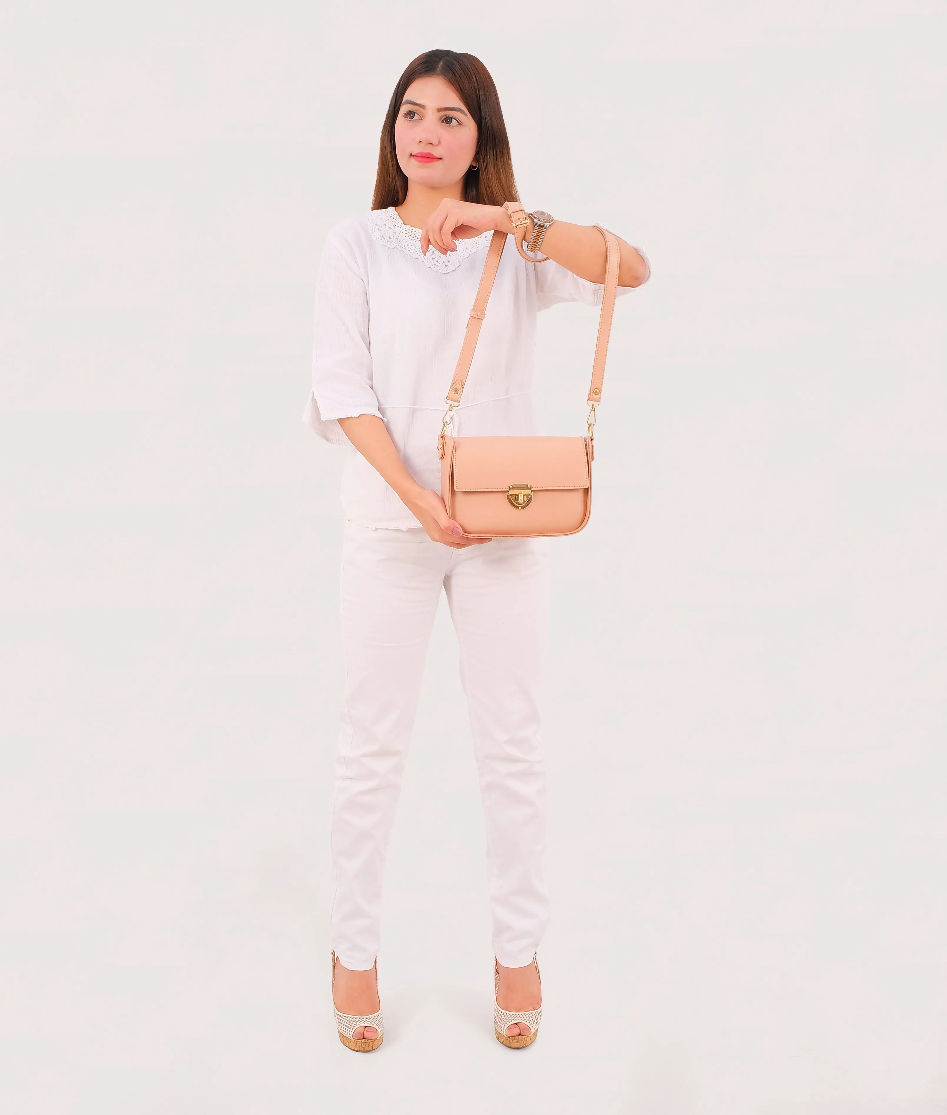 Peach saddle bag with twist lock