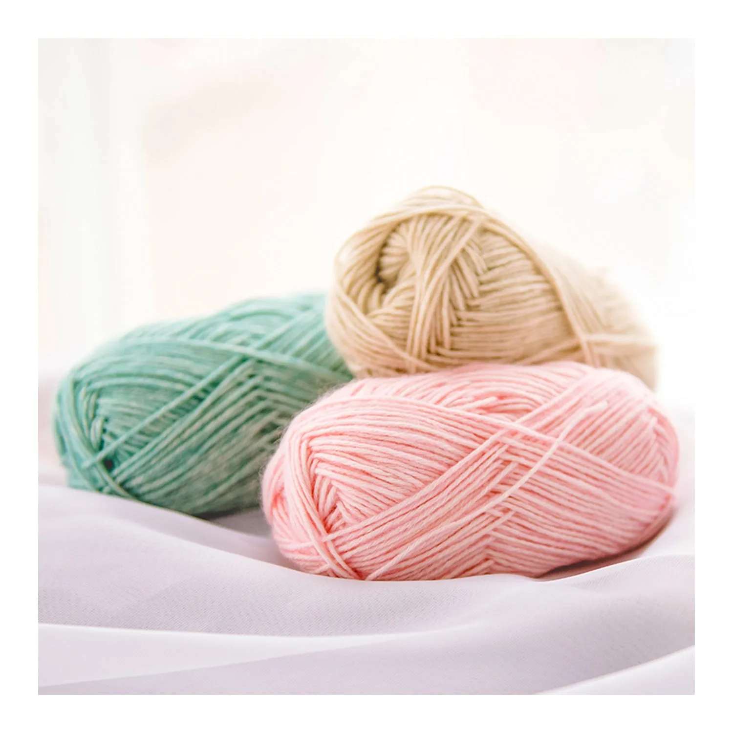 Poppy Crafts Unique Yarn 50g - Ivory
