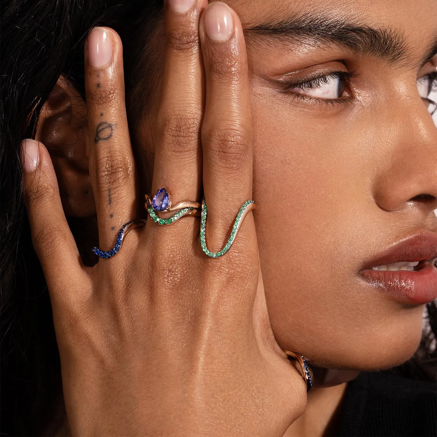 Radiant Ring  | Half pavé, rose gold & emeralds