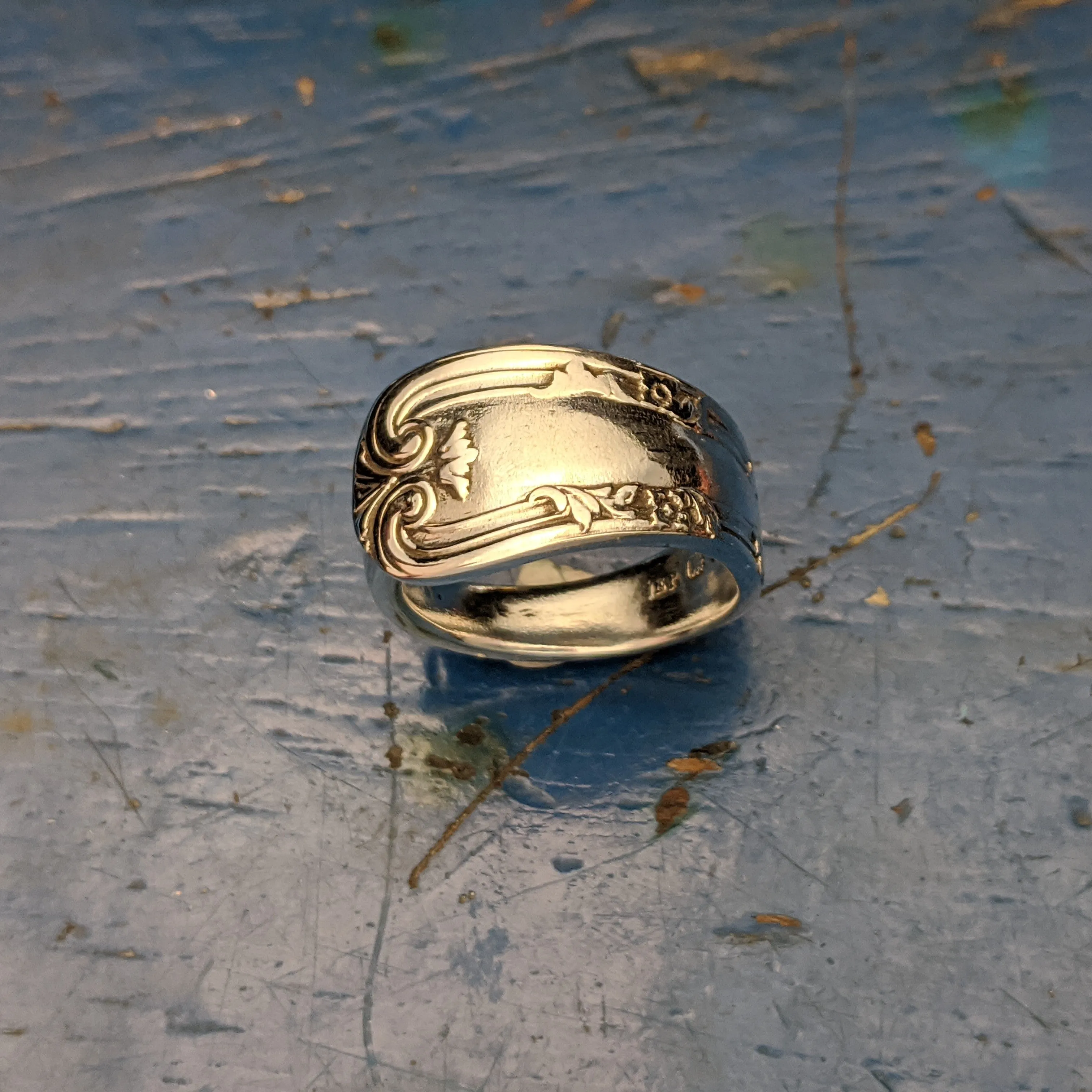 Regal Teaspoon handle Ring
