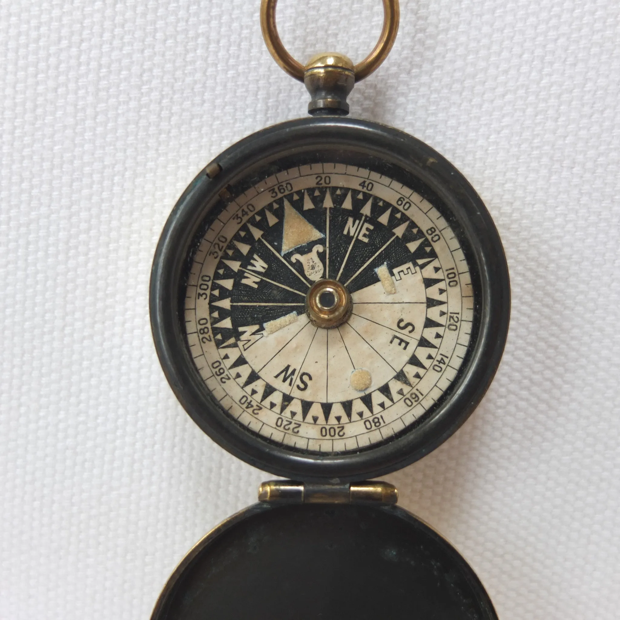 Singer's Luminous Compass, F. Barker & Son c.1875