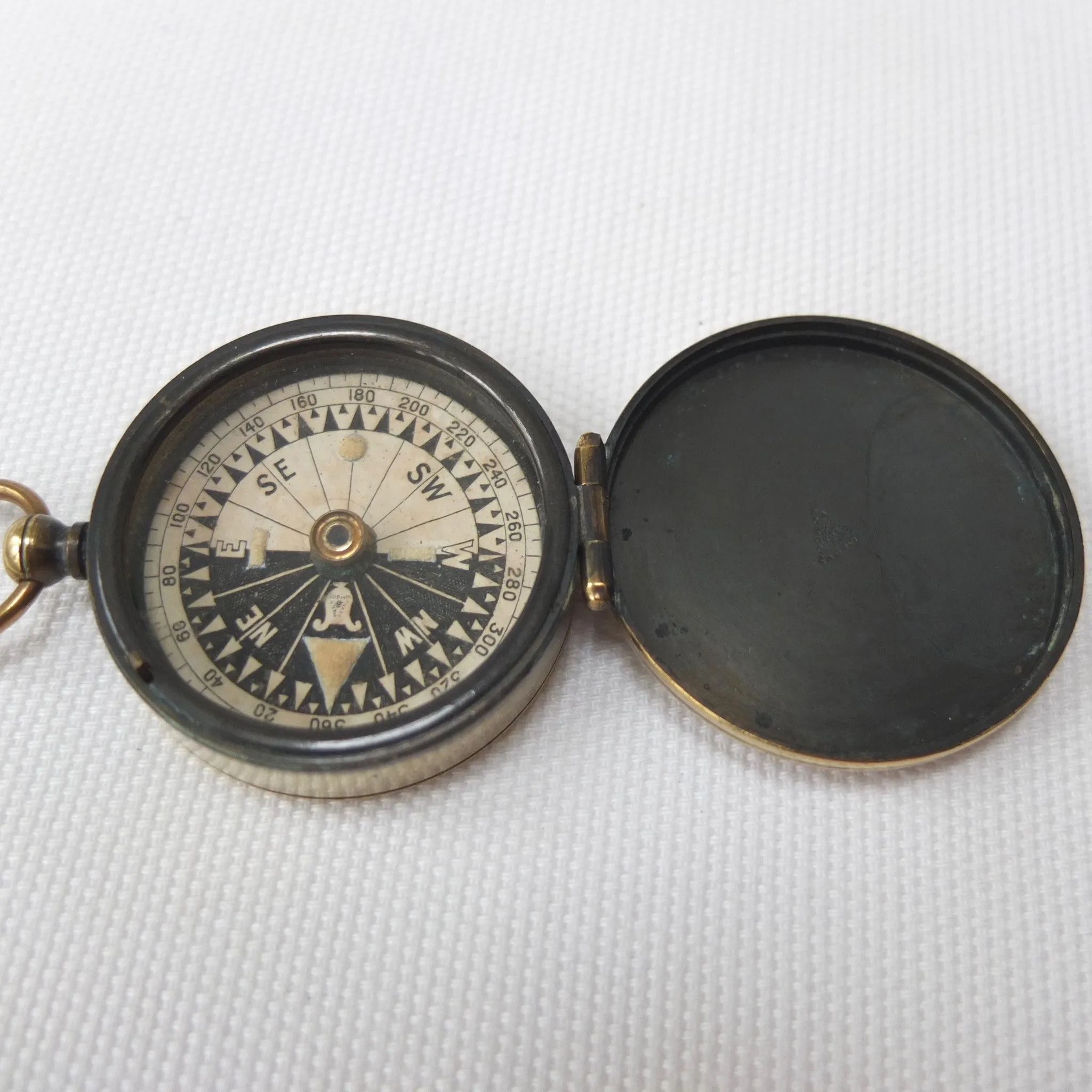 Singer's Luminous Compass, F. Barker & Son c.1875