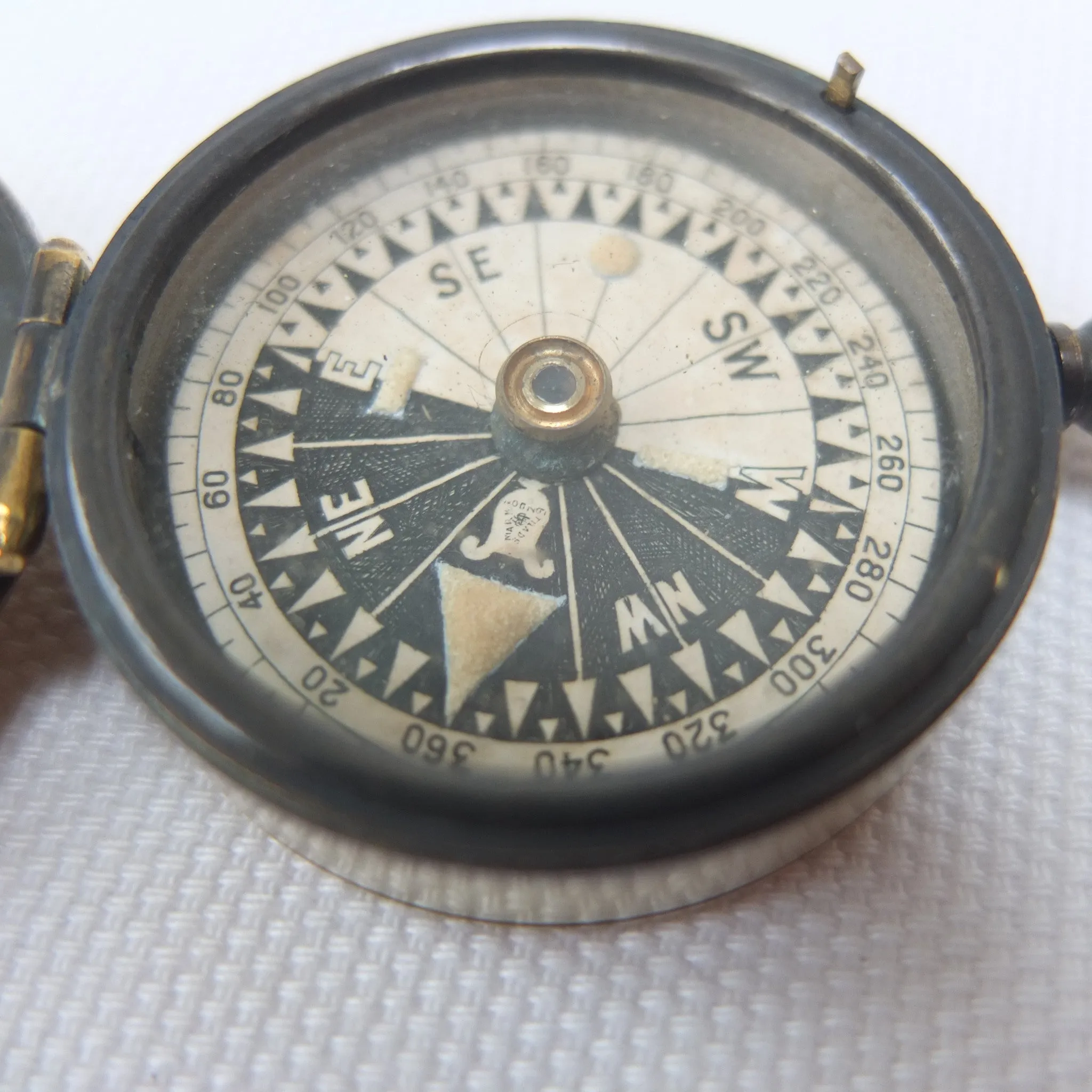 Singer's Luminous Compass, F. Barker & Son c.1875