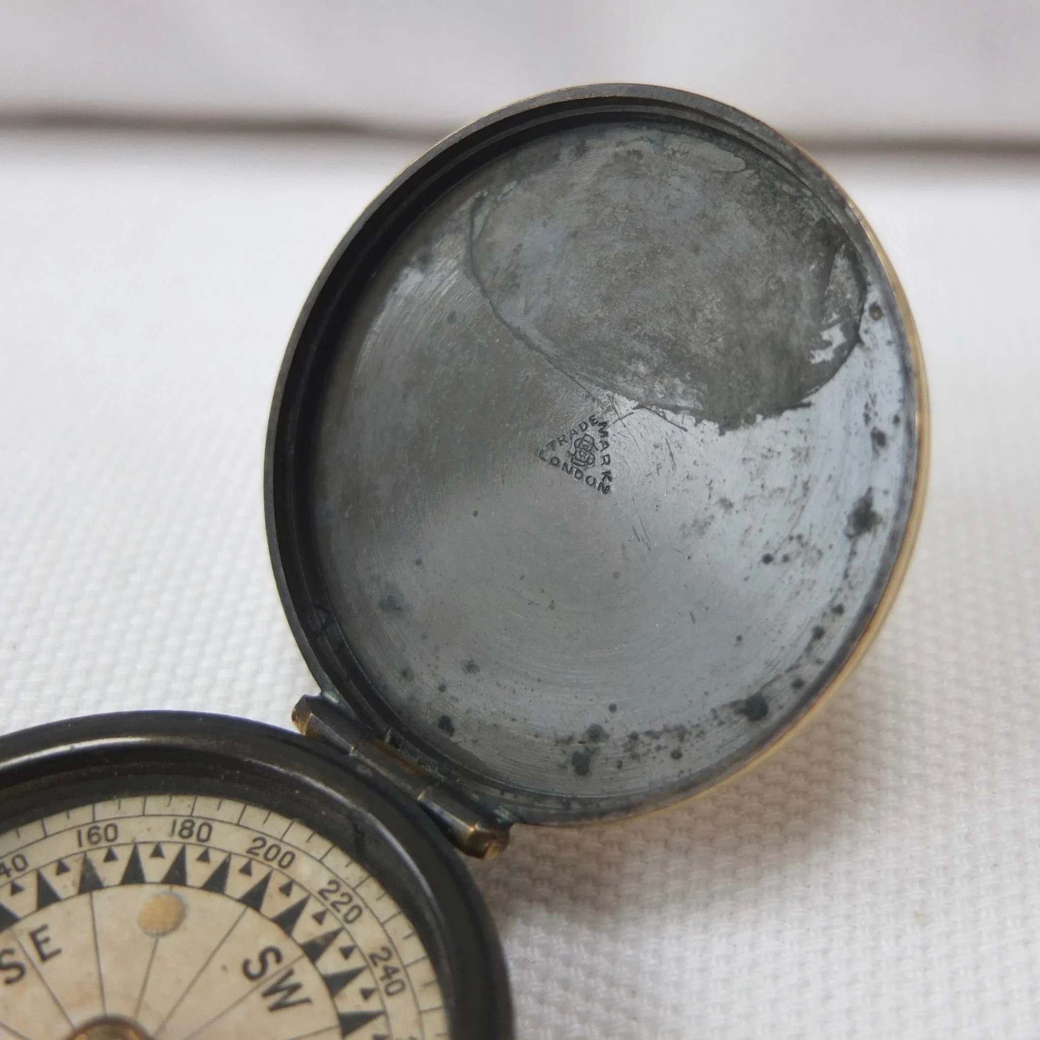 Singer's Luminous Compass, F. Barker & Son c.1875
