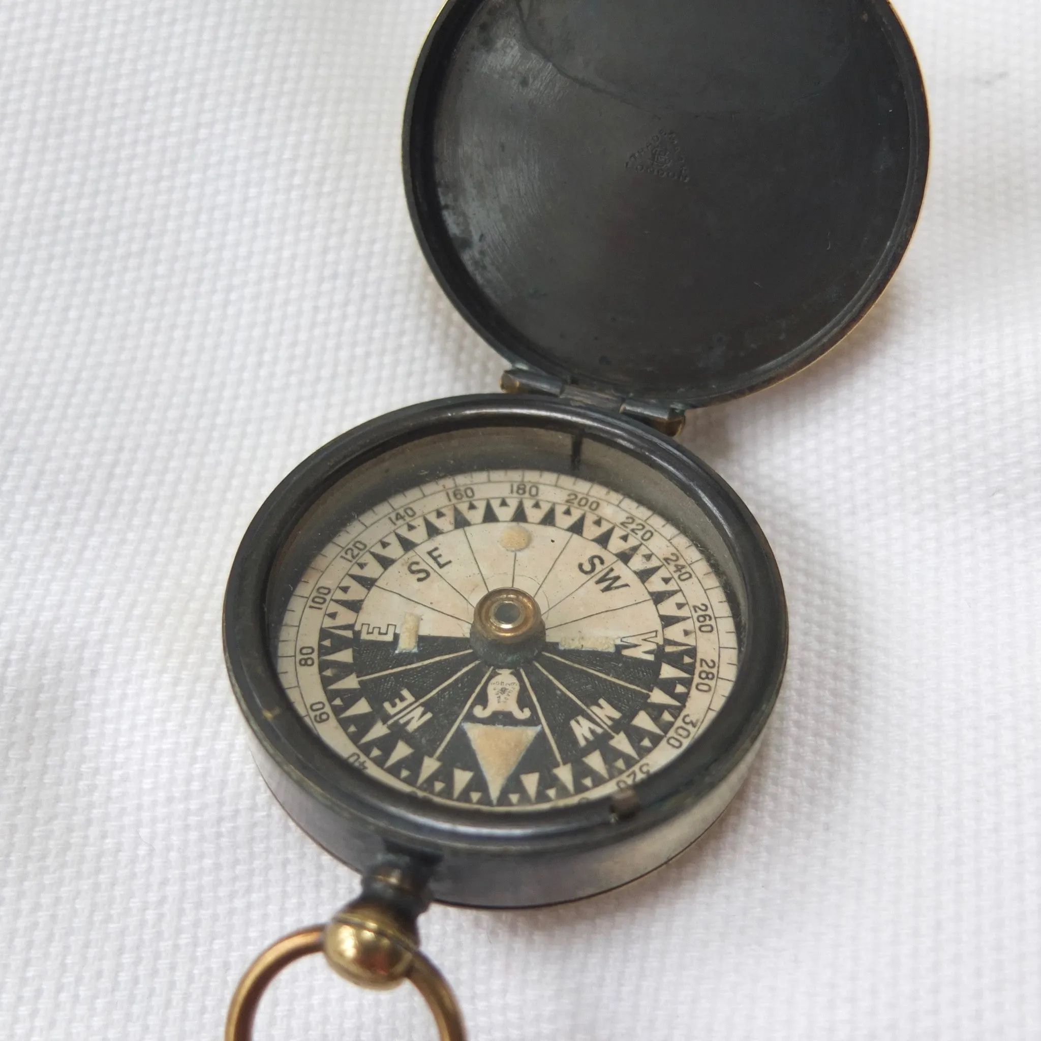 Singer's Luminous Compass, F. Barker & Son c.1875