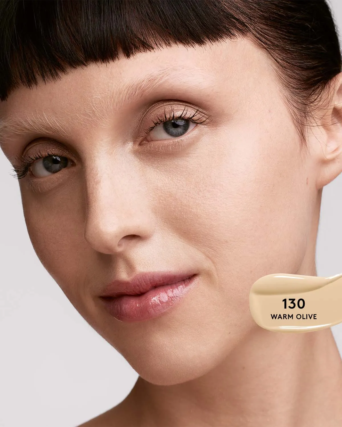 Soft'lit Naturally Luminous Longwear Foundation — 130