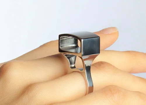 SQUARE BRONZE BOX AND RING