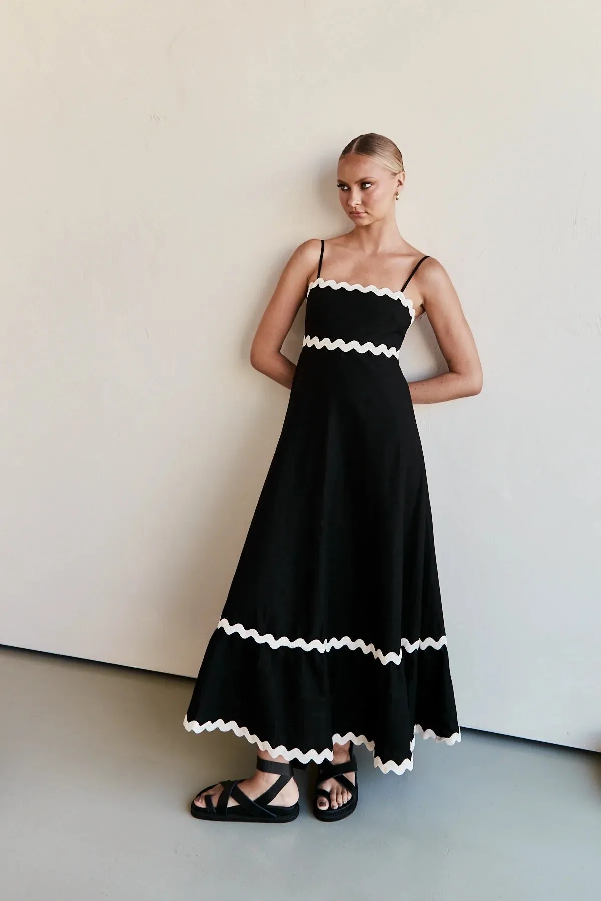 Summer Solid Color Lace Stitching Elegant Sling Dress