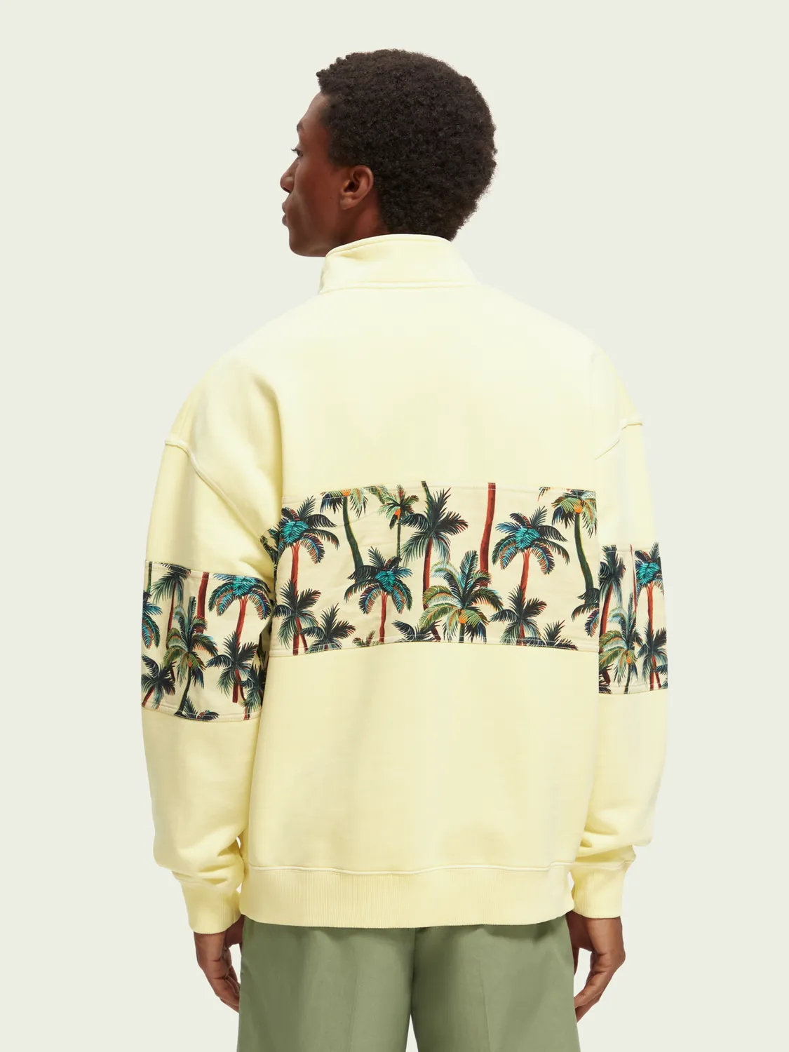 SWEATSHIRT W/BUTTONS