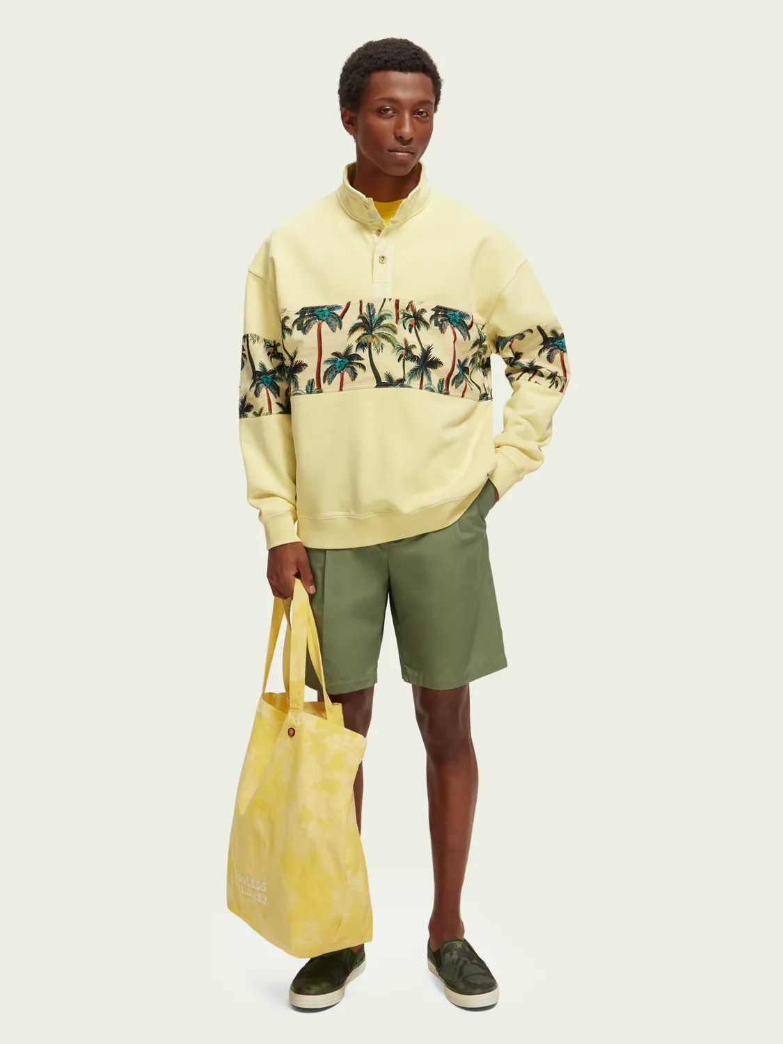 SWEATSHIRT W/BUTTONS