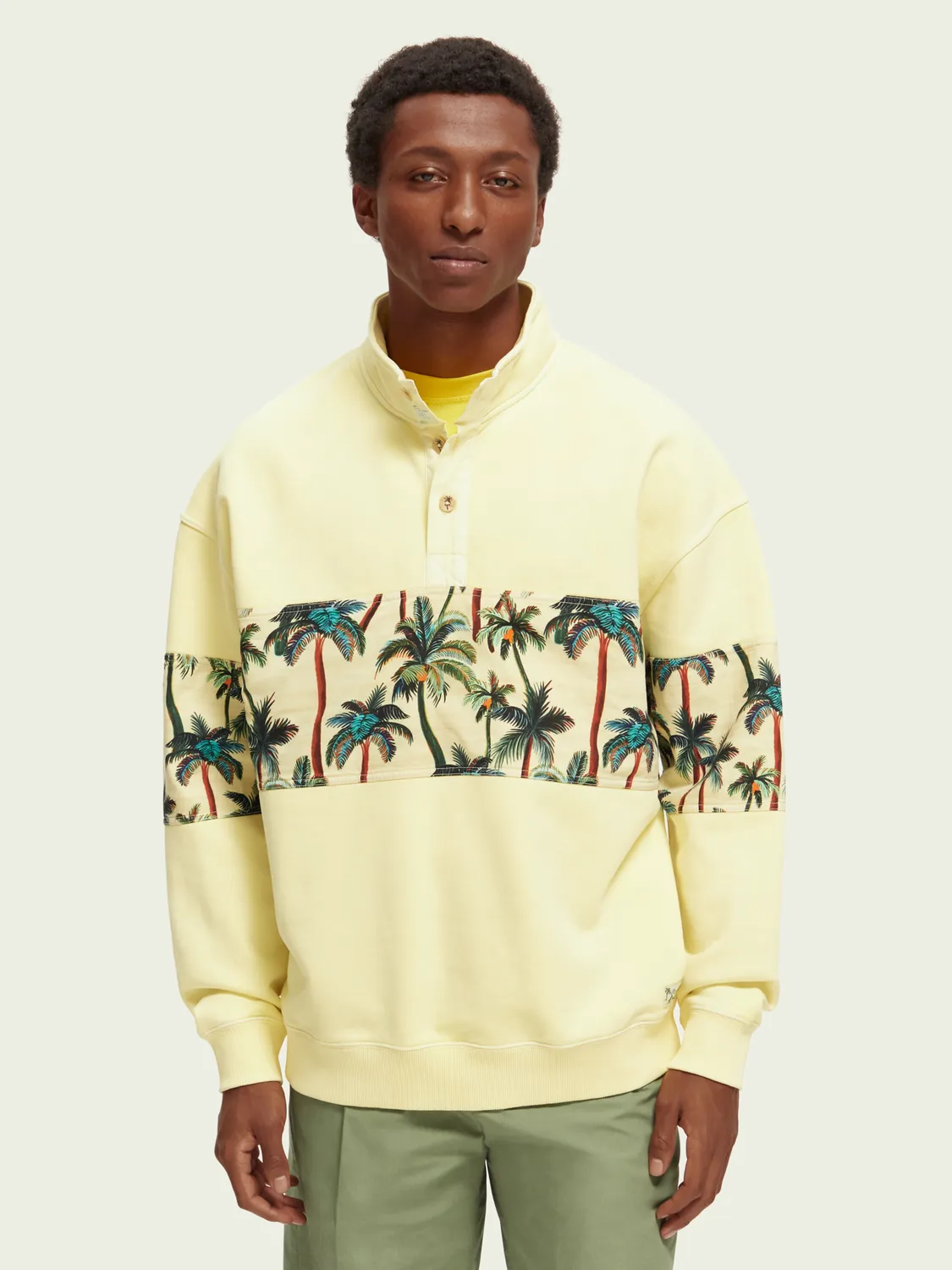 SWEATSHIRT W/BUTTONS