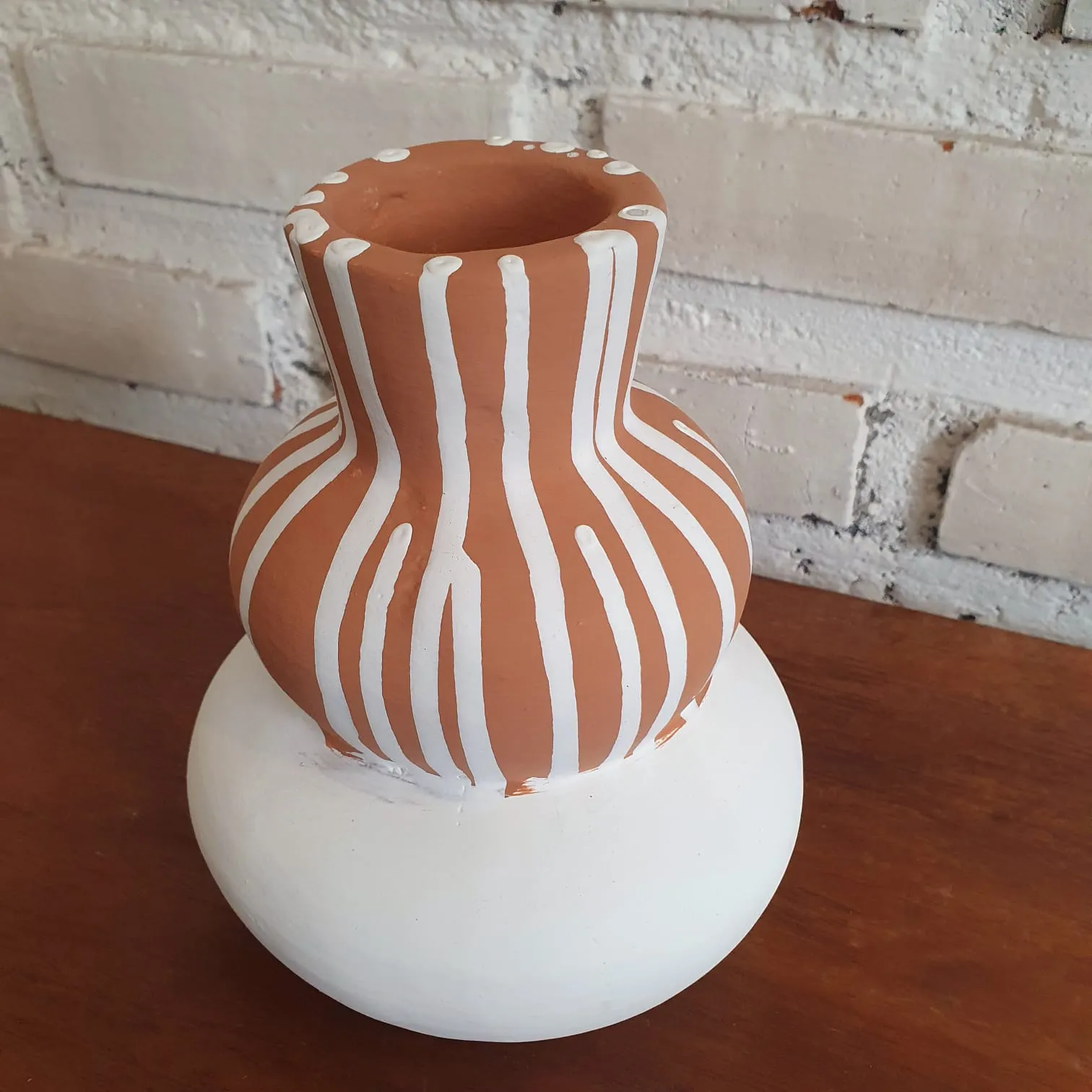 Unique Pottery Vas