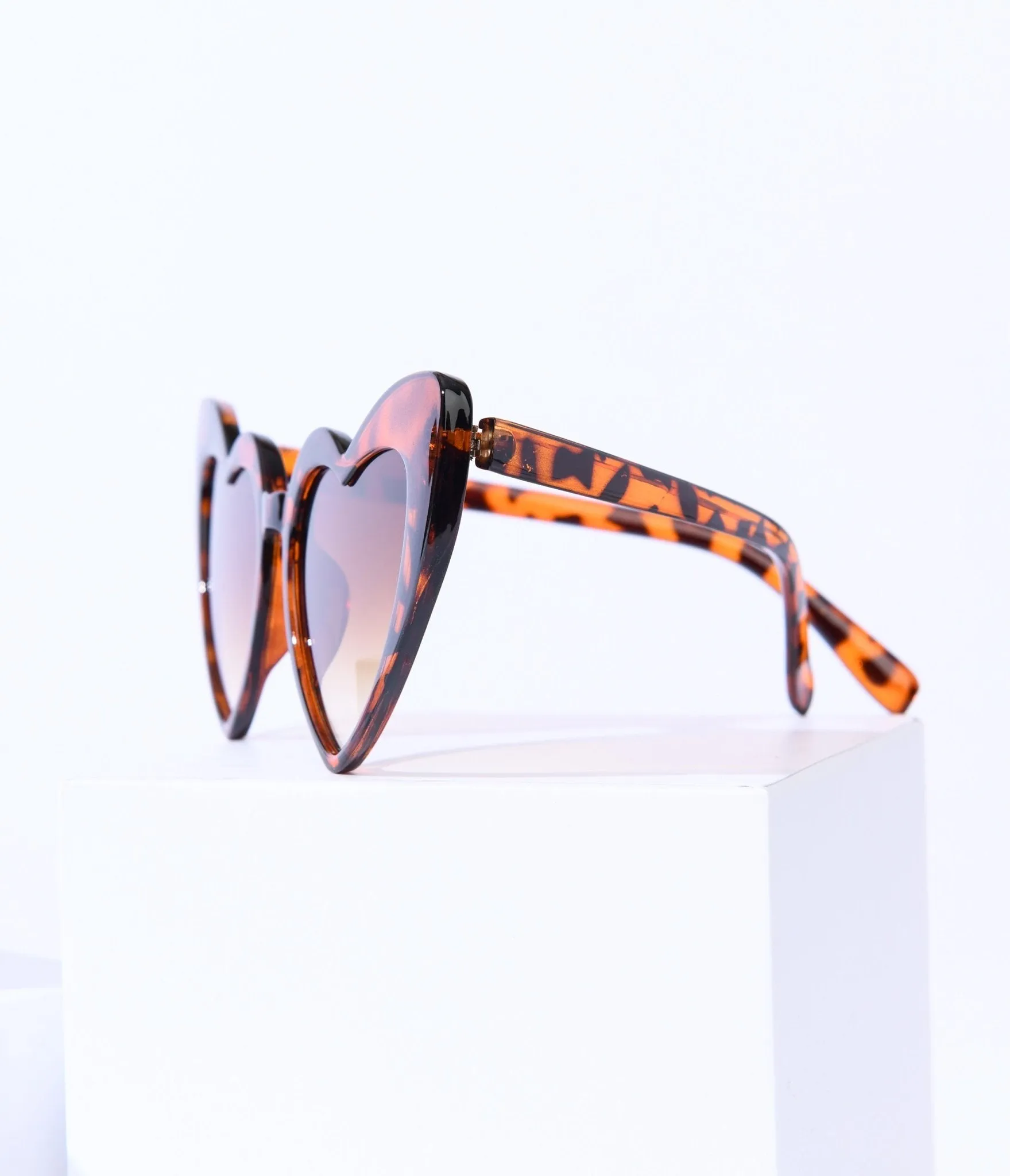 Unique Vintage Tortoise Heart Sunglasses