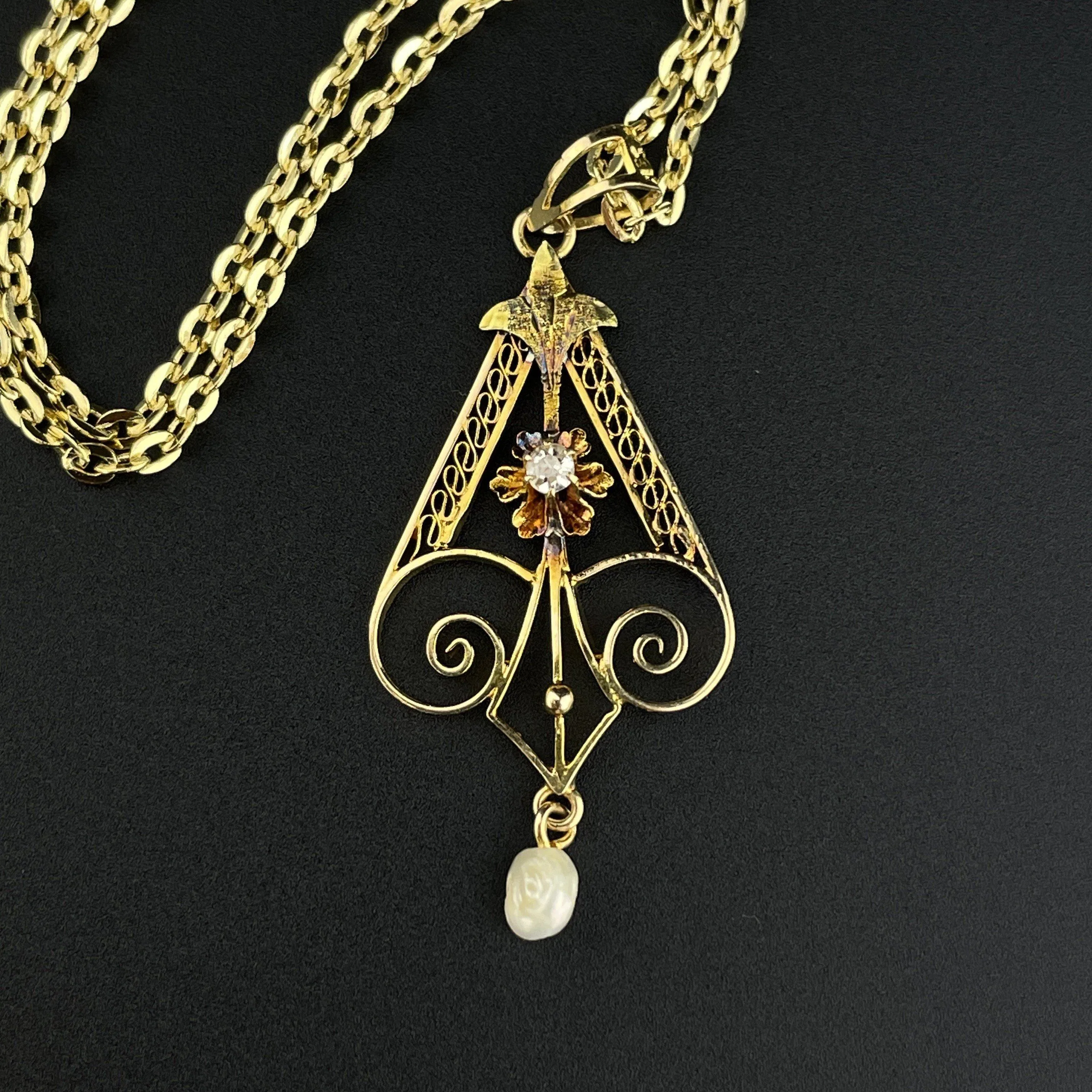 Vintage Edwardian 14K Gold Diamond Buttercup Lavaliere Pendant Necklace