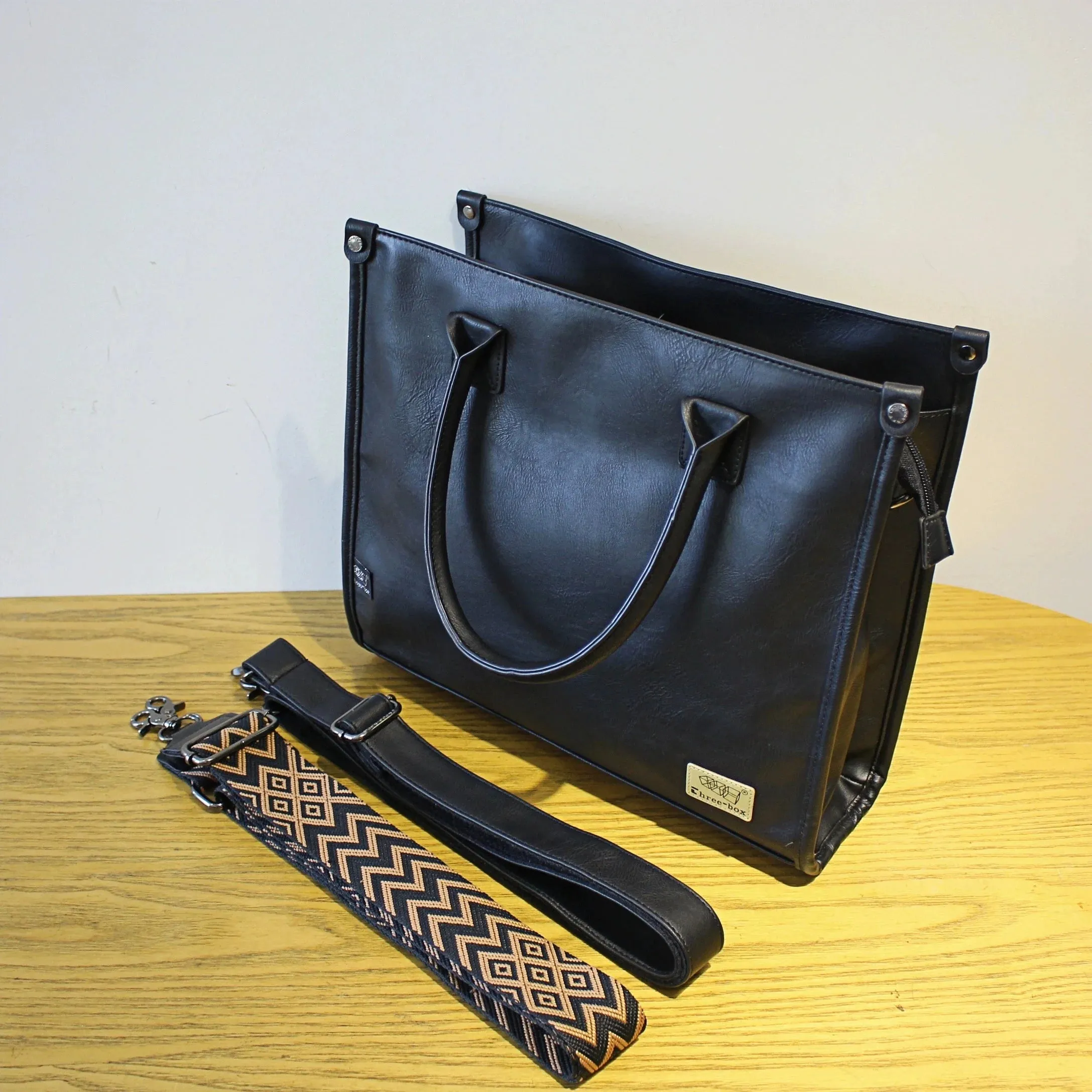 Vvsha  Christmas Gift Adjustable Strap Tote Bag