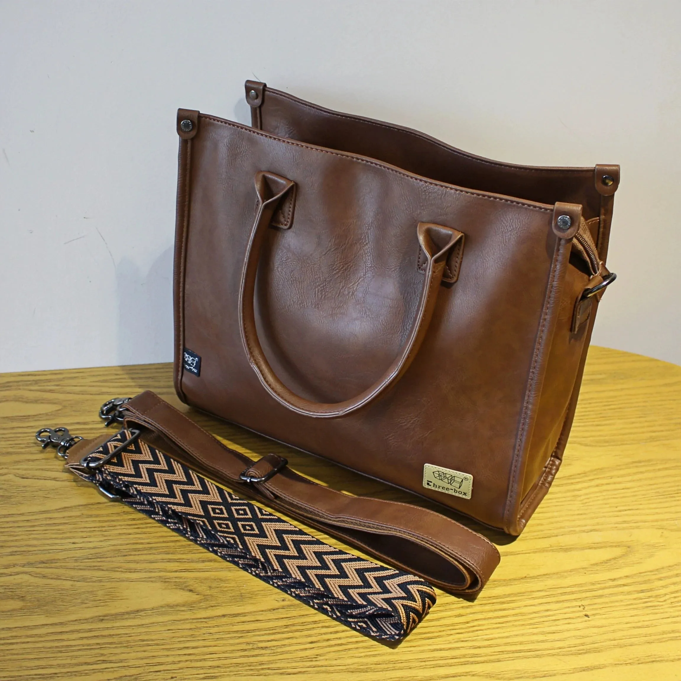 Vvsha  Christmas Gift Adjustable Strap Tote Bag