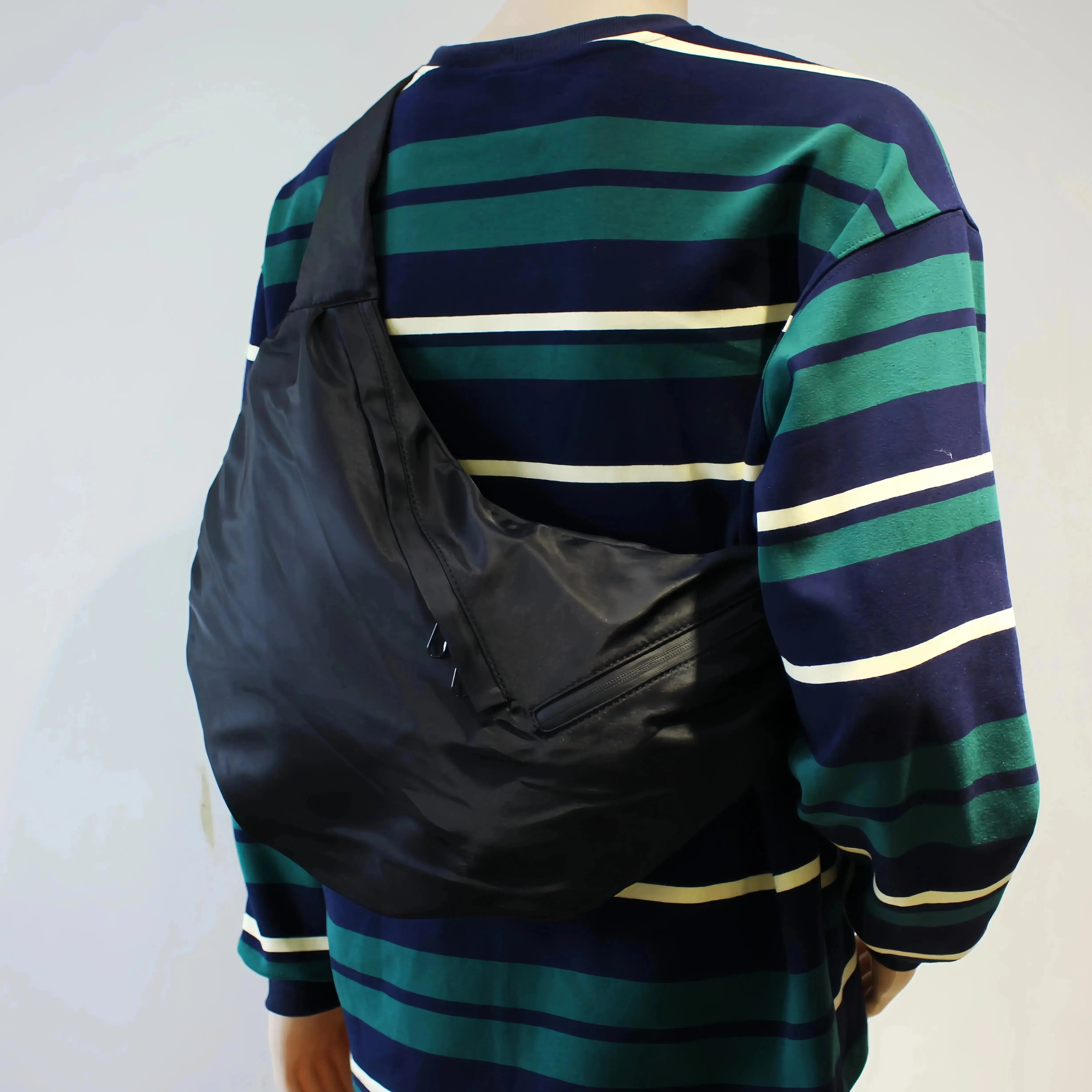 Vvsha  Christmas Gift Ergonomic Crossbody Sling Bag