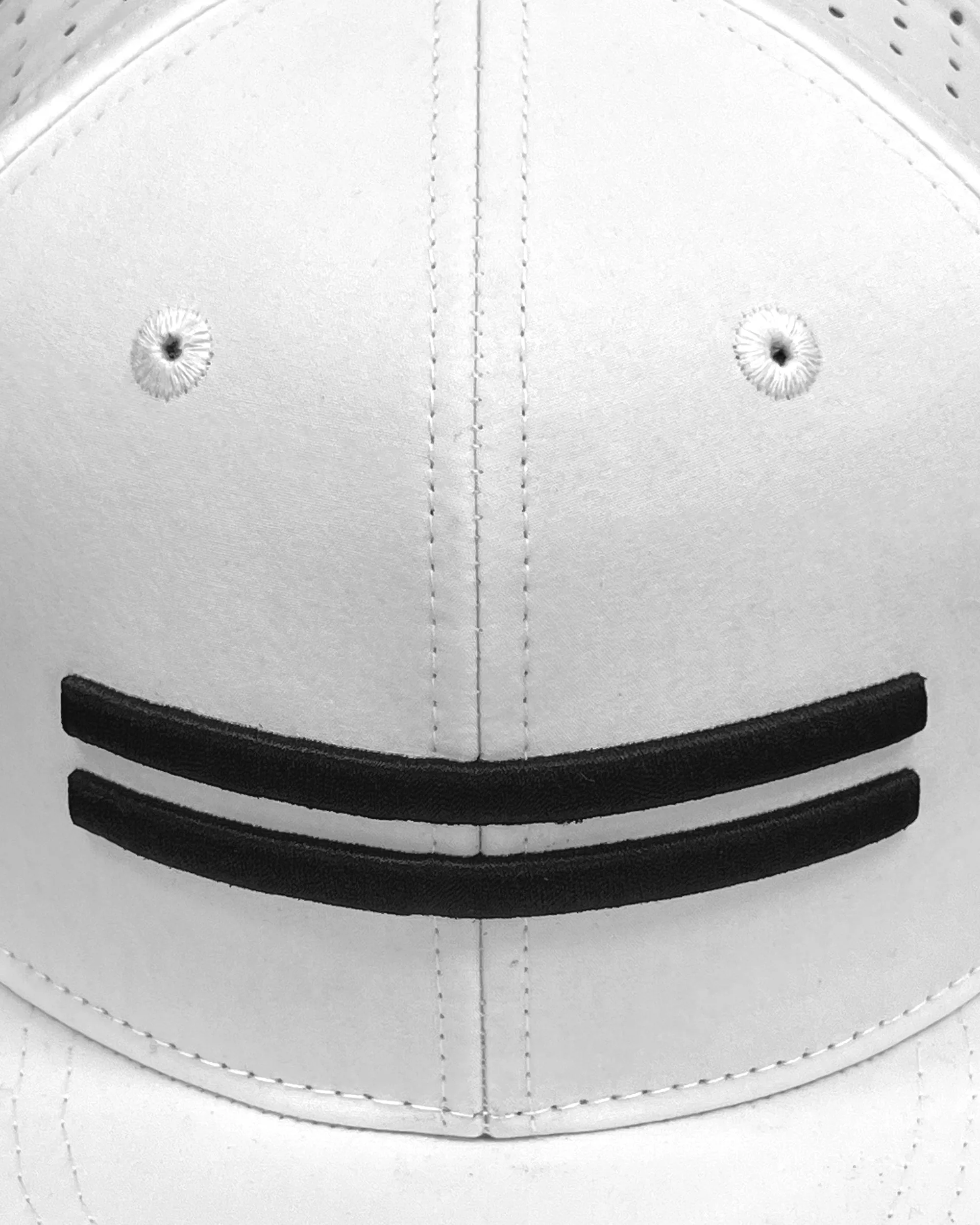 WARSTRIPE LIGHTWEIGHT SNAPBACK - WHITE