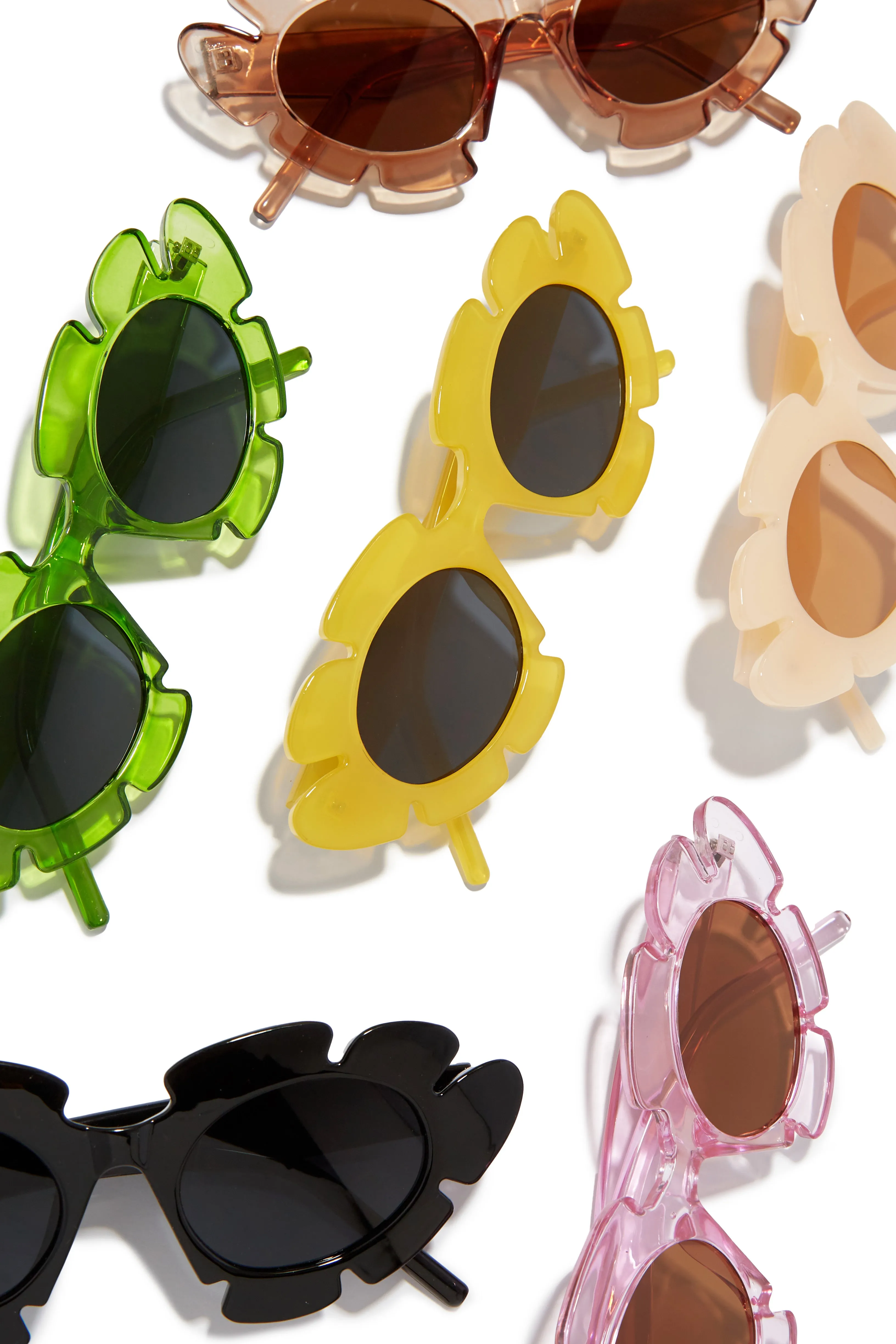 Weekend Flirt Unique Standout Frame Sunglasses - Tan