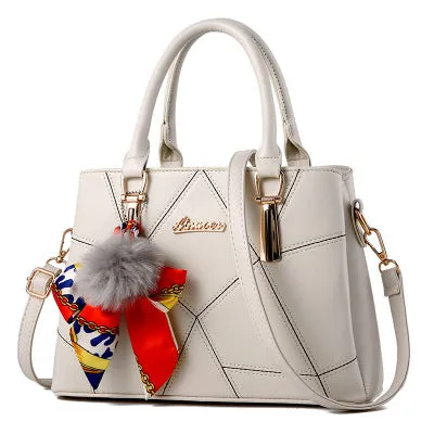 White Ainuoey Purse